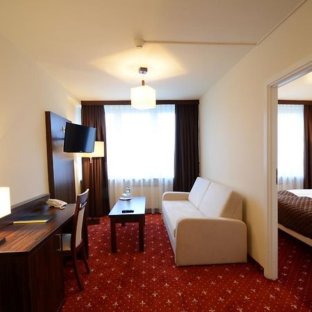 Hotel Pzmot Lublin Bilik gambar