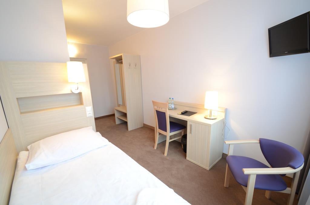 Hotel Pzmot Lublin Bilik gambar