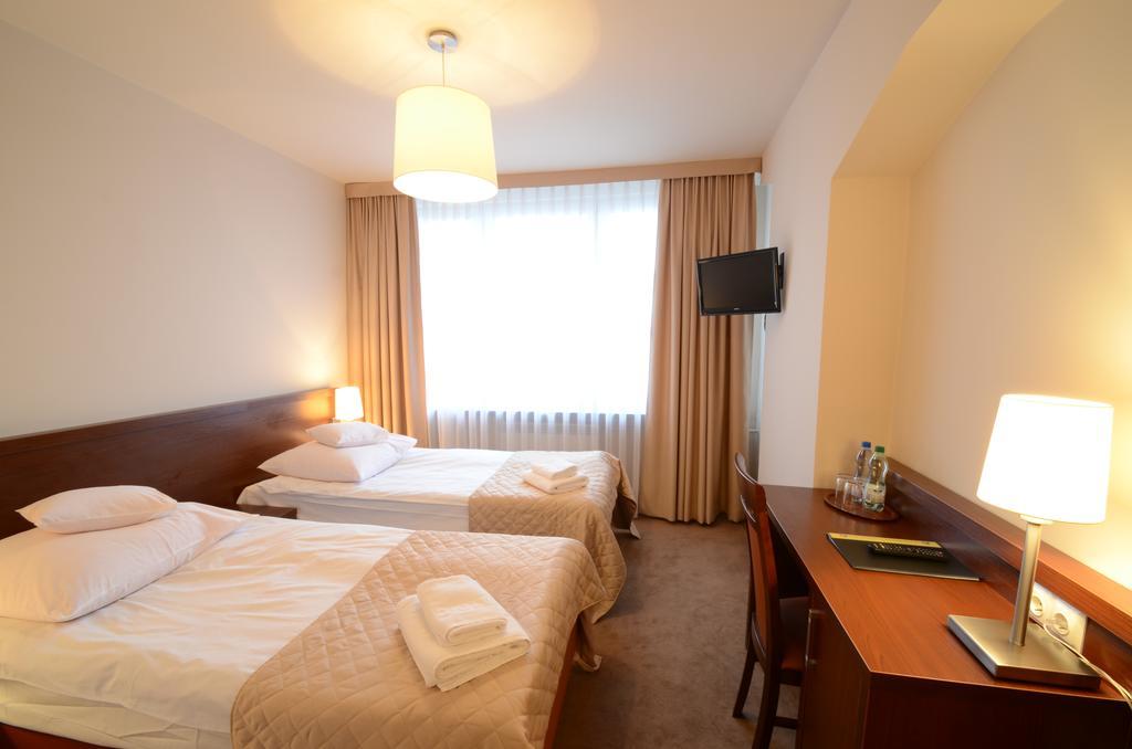 Hotel Pzmot Lublin Bilik gambar
